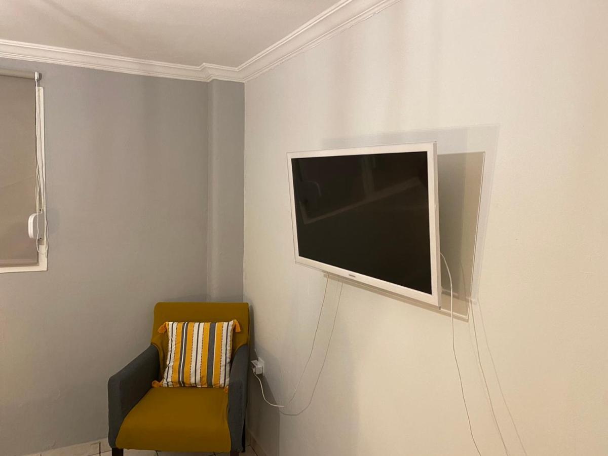 Olas 1-Bedroom Apartment Near The Center Of アテネ エクステリア 写真